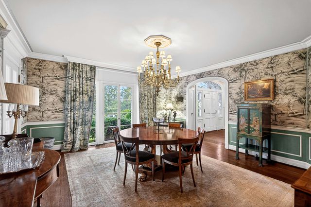 225 Deer Park Dr, Nashville, TN 37205