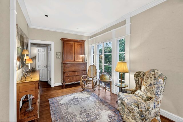 225 Deer Park Dr, Nashville, TN 37205