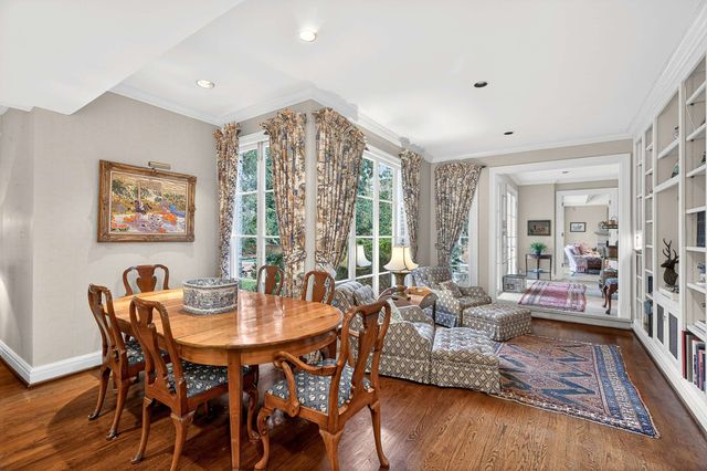 225 Deer Park Dr, Nashville, TN 37205