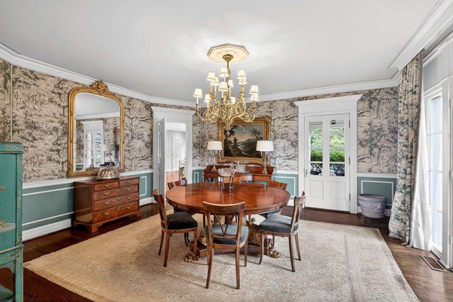 225 Deer Park Dr, Nashville, TN 37205