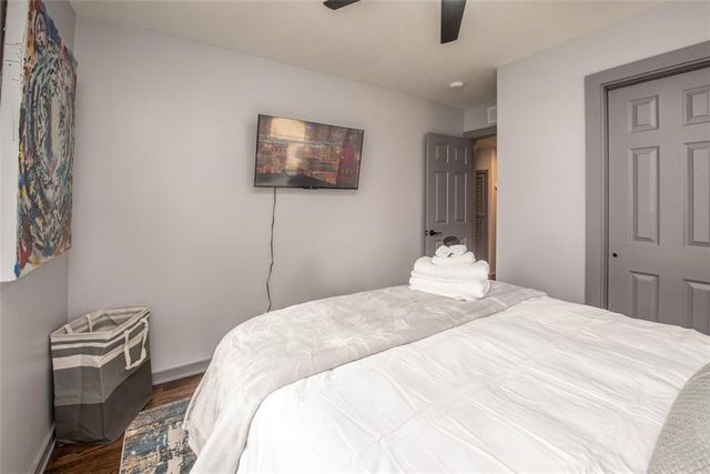 7244 Beverly Street, Overland Park, KS 66204