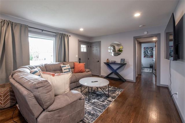 7244 Beverly Street, Overland Park, KS 66204