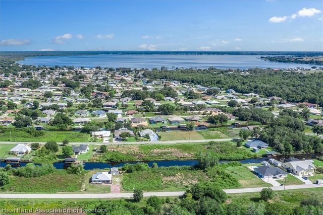 362 Parker Street NE, Lake Placid, FL 33852