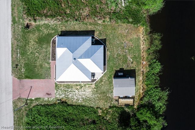 362 Parker Street NE, Lake Placid, FL 33852