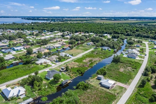 362 Parker Street NE, Lake Placid, FL 33852