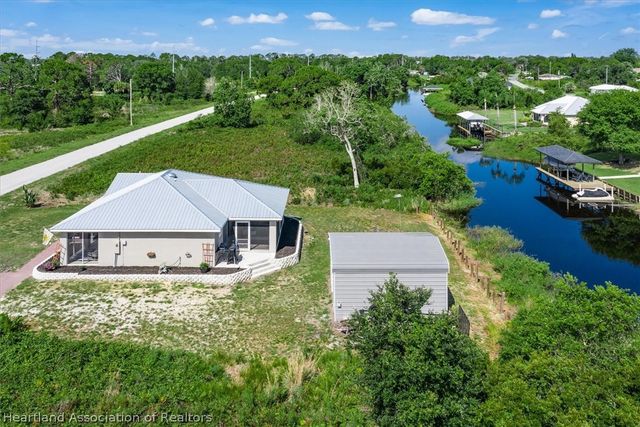 362 Parker Street NE, Lake Placid, FL 33852