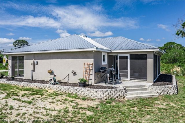 362 Parker Street NE, Lake Placid, FL 33852