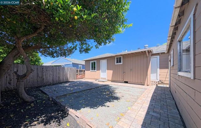 2980 Rollingwood Dr, San Pablo, CA 94806