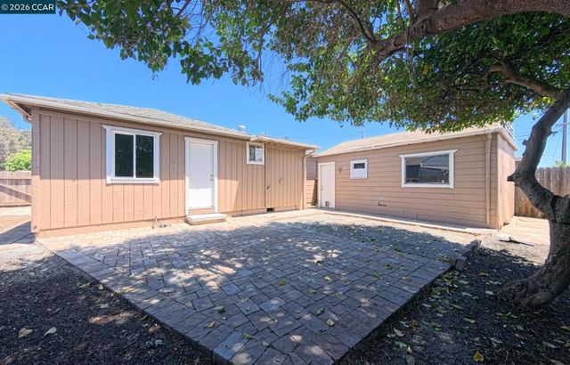 2980 Rollingwood Dr, San Pablo, CA 94806