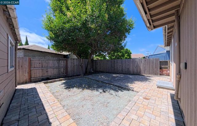 2980 Rollingwood Dr, San Pablo, CA 94806