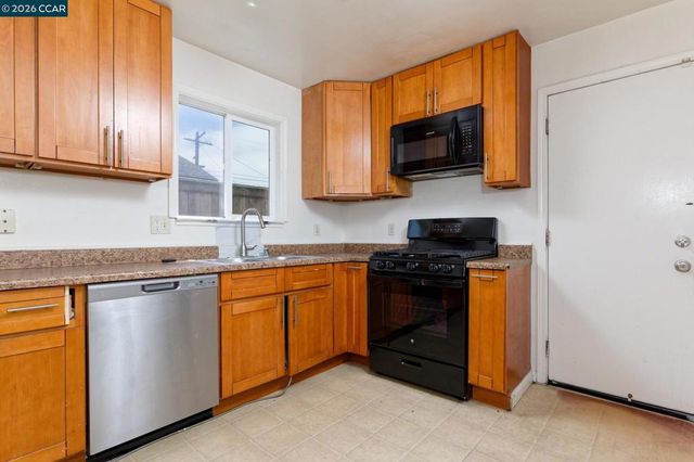 2980 Rollingwood Dr, San Pablo, CA 94806