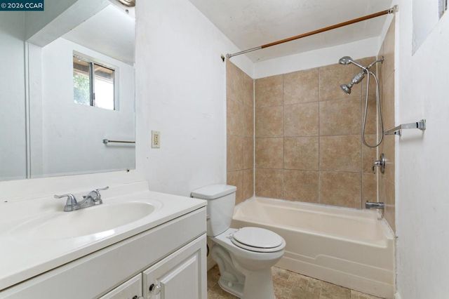 2980 Rollingwood Dr, San Pablo, CA 94806