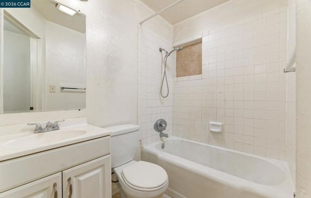 2980 Rollingwood Dr, San Pablo, CA 94806