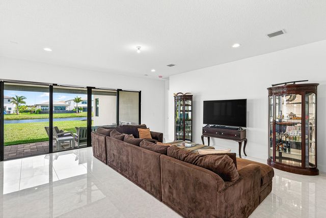 20028 Pacific Dunes Drive, Boca Raton, FL 33434