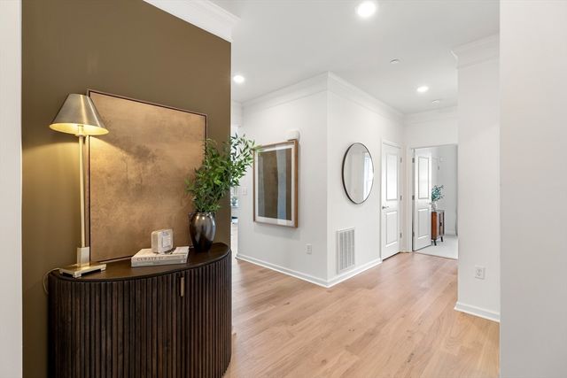 320 Martins Landing 406, North Reading, MA 01864