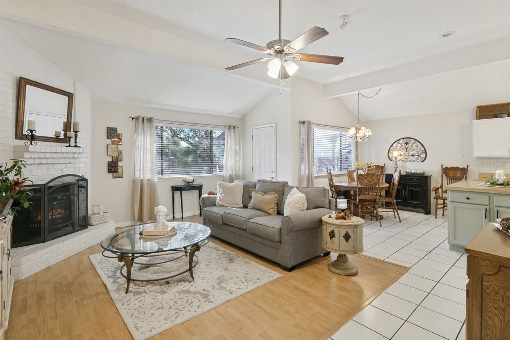 6300 Canyon Circle, Fort Worth, TX 76133 — photo 5