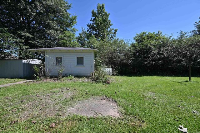 8305 E Cherry Street, Benton, AR 72015
