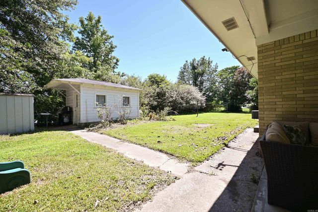 8305 E Cherry Street, Benton, AR 72015