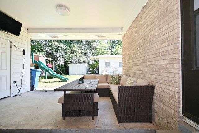 8305 E Cherry Street, Benton, AR 72015