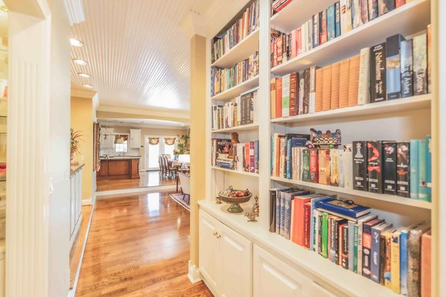 599 Woods Edge Drive, London, KY 40741