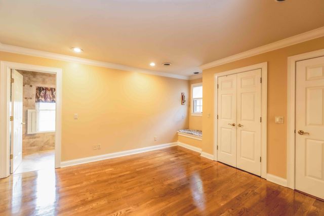 599 Woods Edge Drive, London, KY 40741