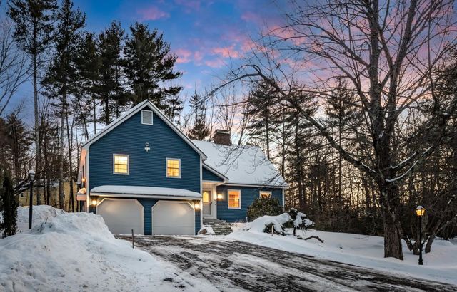 34 Hitching Post Lane, Bedford, NH 03110