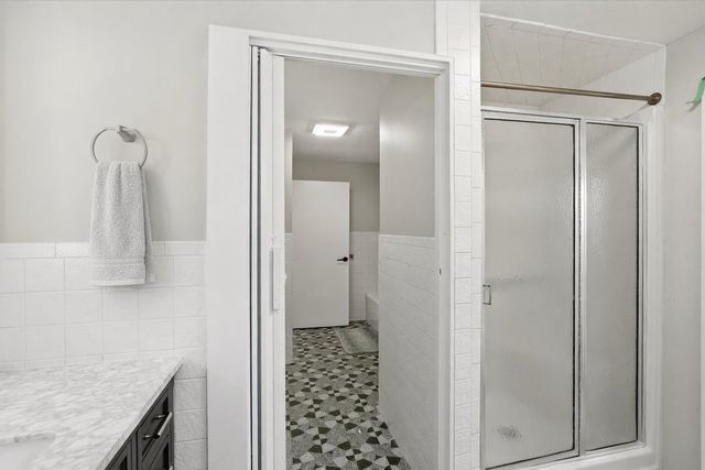 34 Hitching Post Lane, Bedford, NH 03110