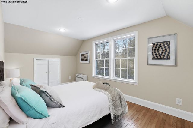 34 Hitching Post Lane, Bedford, NH 03110