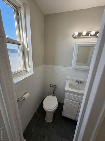 709 Waburton Avenue 7F, Yonkers, NY 10701