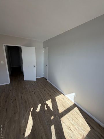 709 Waburton Avenue 7F, Yonkers, NY 10701