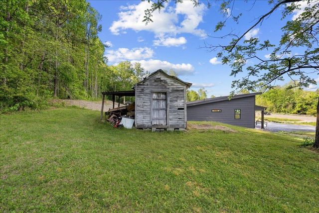 1272 Tunnel Hill Varnell Road NW, Dalton, GA 30720