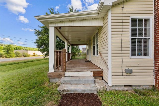 1272 Tunnel Hill Varnell Road NW, Dalton, GA 30720