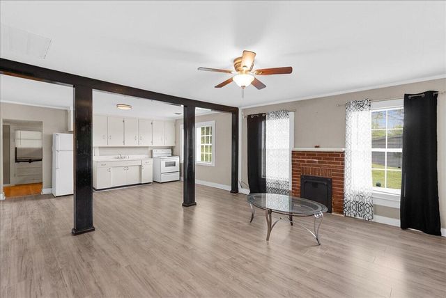 1272 Tunnel Hill Varnell Road NW, Dalton, GA 30720