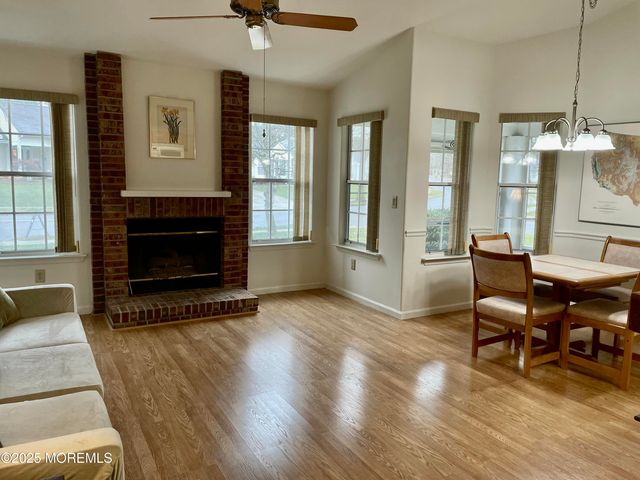 1121A Thornbury Lane, Manchester, NJ 08759