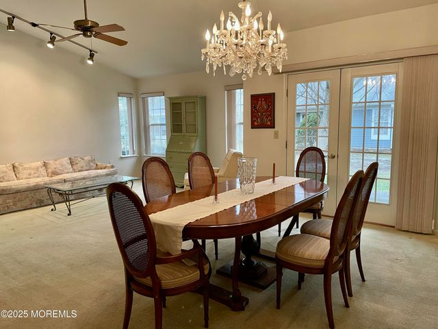 1121A Thornbury Lane, Manchester, NJ 08759