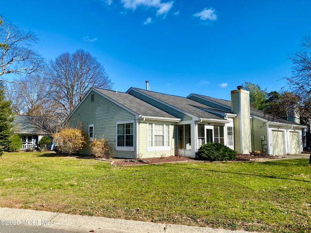 1121A Thornbury Lane, Manchester, NJ 08759