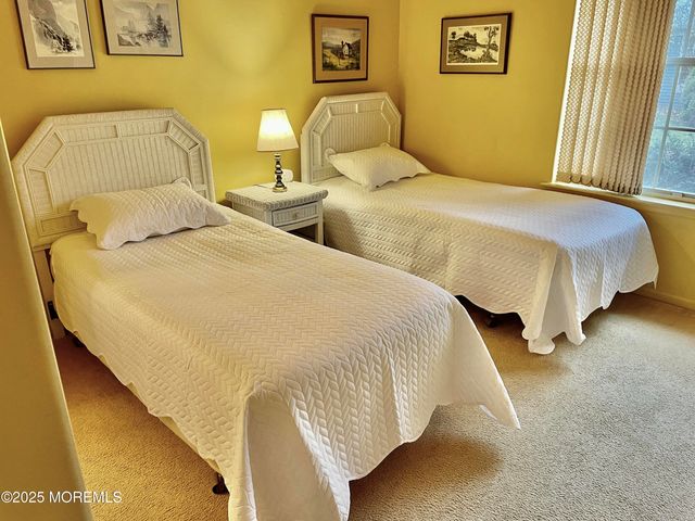 1121A Thornbury Lane, Manchester, NJ 08759