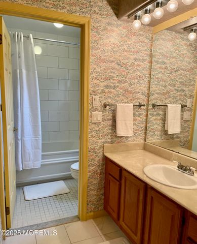 1121A Thornbury Lane, Manchester, NJ 08759