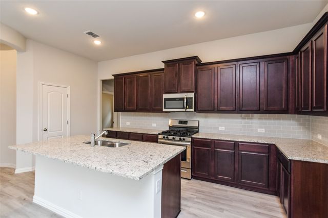 16600 Hidden Cove Drive, Celina, TX 75009
