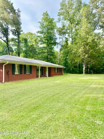 1867 Mt. Alban Road, Vicksburg, MS 39180