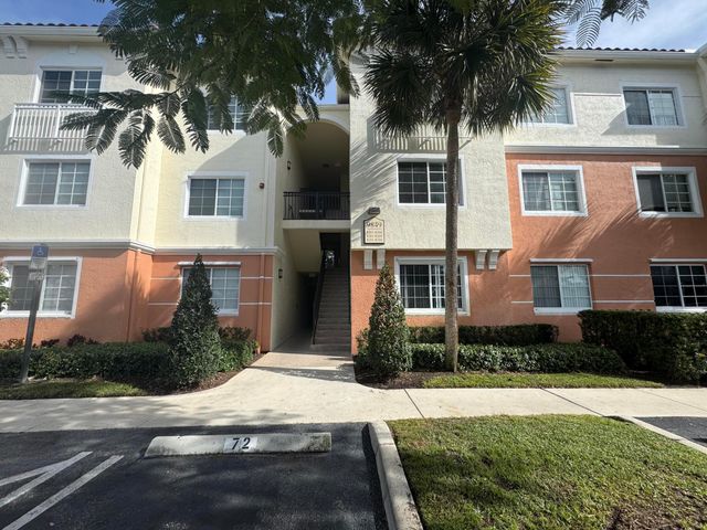 9849 Baywinds 8204, West Palm Beach, FL 33411