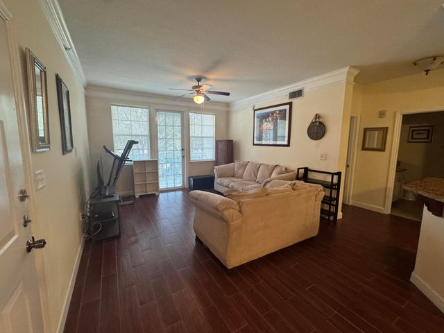 9849 Baywinds 8204, West Palm Beach, FL 33411