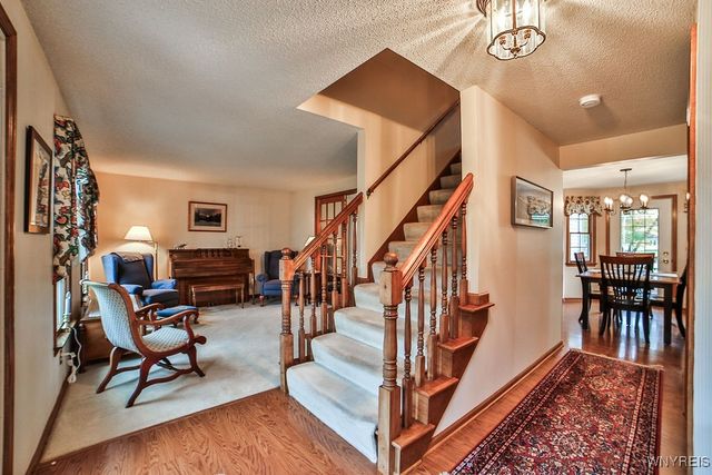 7373 Balla Drive, Wheatfield, NY 14120