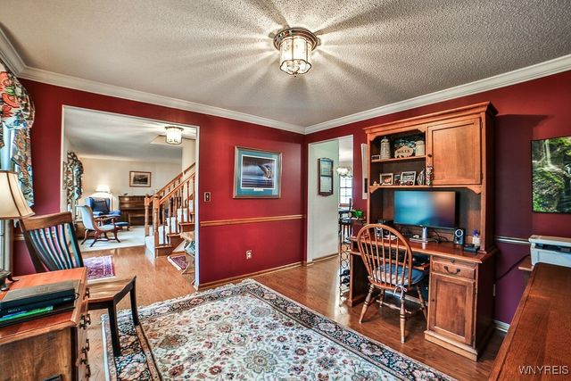 7373 Balla Drive, Wheatfield, NY 14120