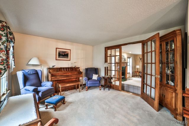 7373 Balla Drive, Wheatfield, NY 14120