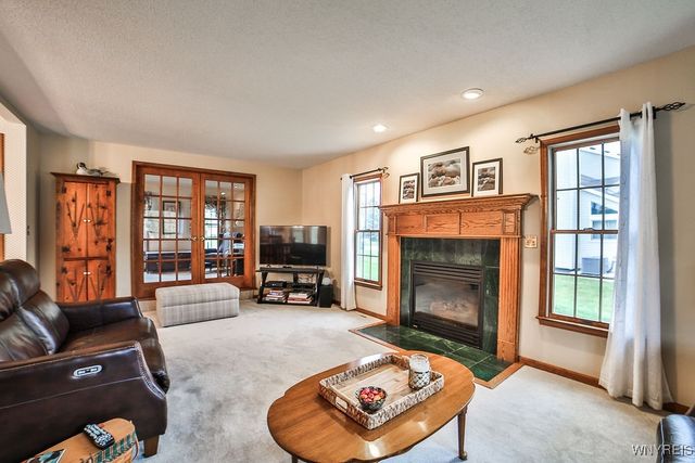 7373 Balla Drive, Wheatfield, NY 14120