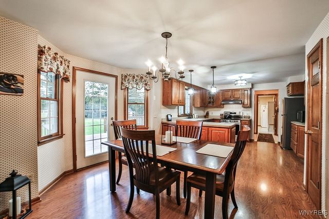 7373 Balla Drive, Wheatfield, NY 14120