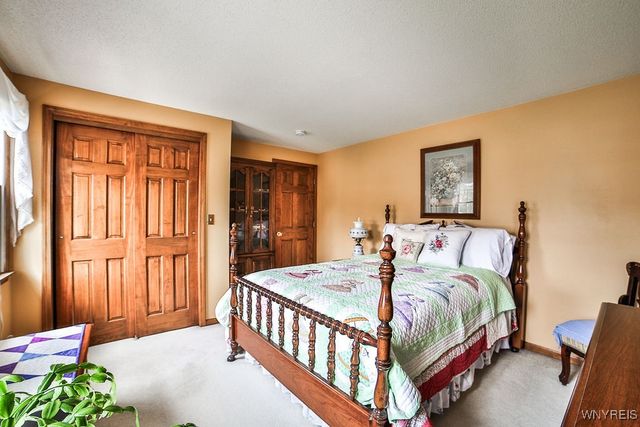 7373 Balla Drive, Wheatfield, NY 14120