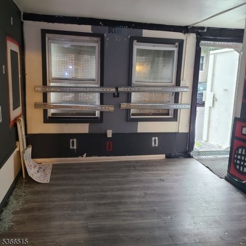 471 S 16Th St, Newark City, NJ 07103