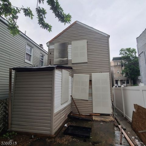 471 S 16Th St, Newark City, NJ 07103